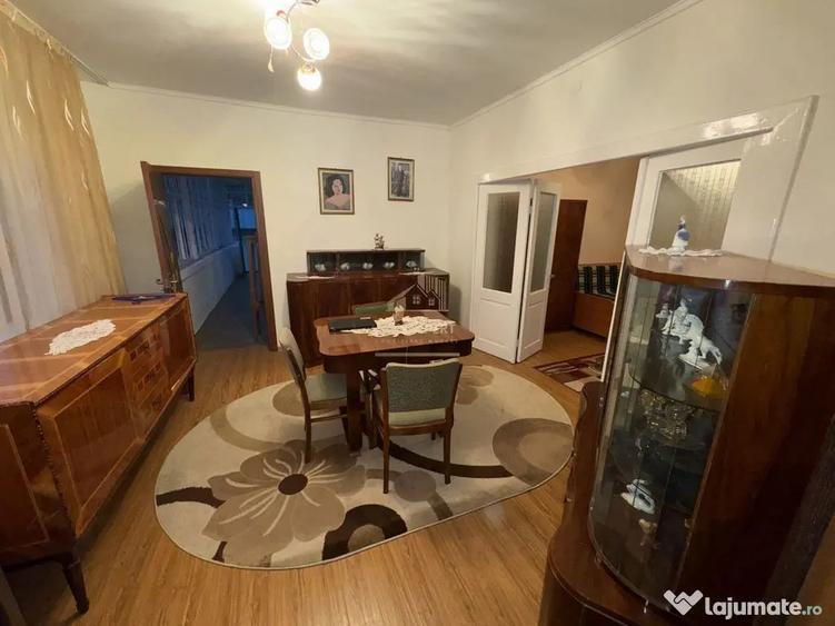 Casă cu 4 camere cu Teren 3489 Mp în Lerești