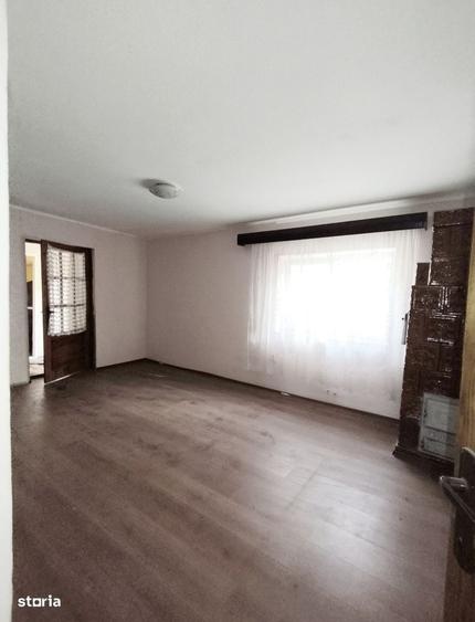 Casă cu 4 camere cu Teren 350 Mp în Central