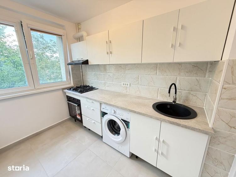 Apartament cu 3 camere semidecomandat în Gara de Nord