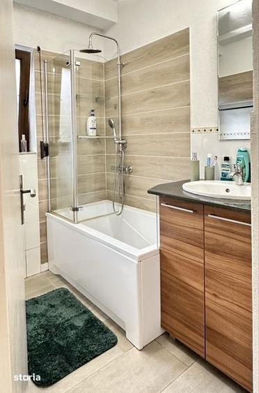 Apartament cu 3 camere, mobilat în Bună Ziua