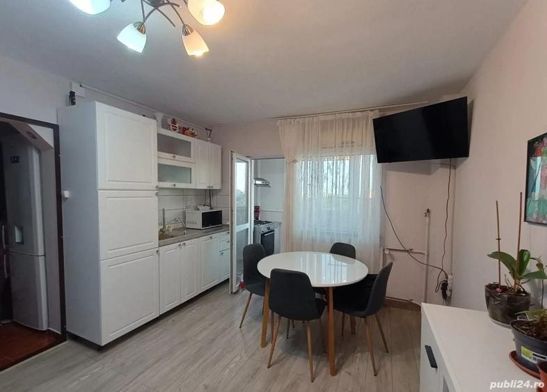 Apartament cu 2 camere semidecomandat, mobilat în Drumul Găzarului