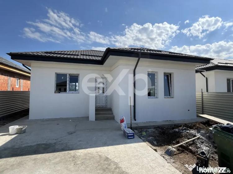 Casă cu 3 camere cu Teren 275 Mp în Crevedia