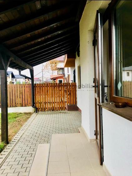 Apartament cu 2 camere decomandat în Sânpetru