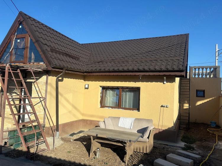 Casă cu 5 camere cu Canalizare în Central