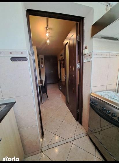 Apartament cu 2 camere decomandat în Calea București