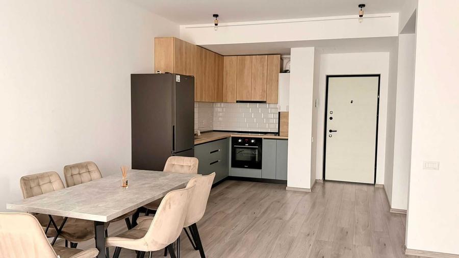 Apartament cu 2 camere semidecomandat în Central