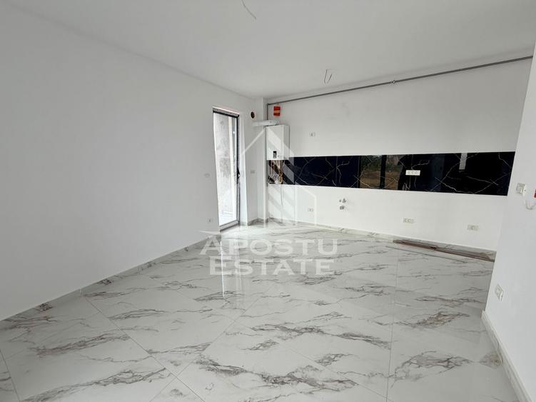 Apartament cu 2 camere semidecomandat în Giroc