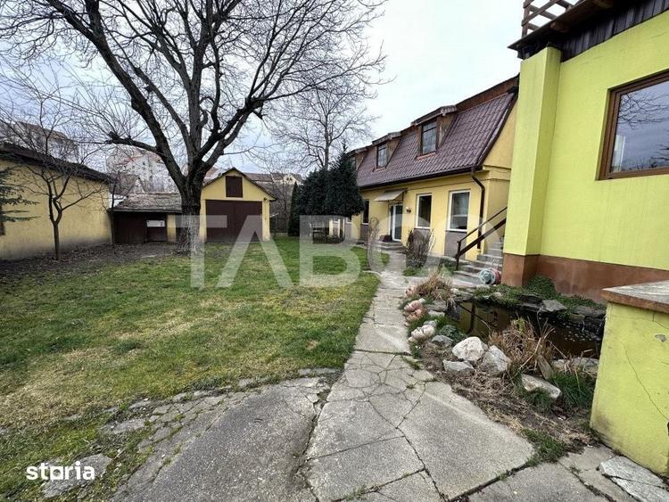 Spațiu comercial, de 550 mp, în Lupeni