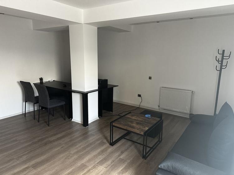 Spațiu comercial, de 30 mp, în Central