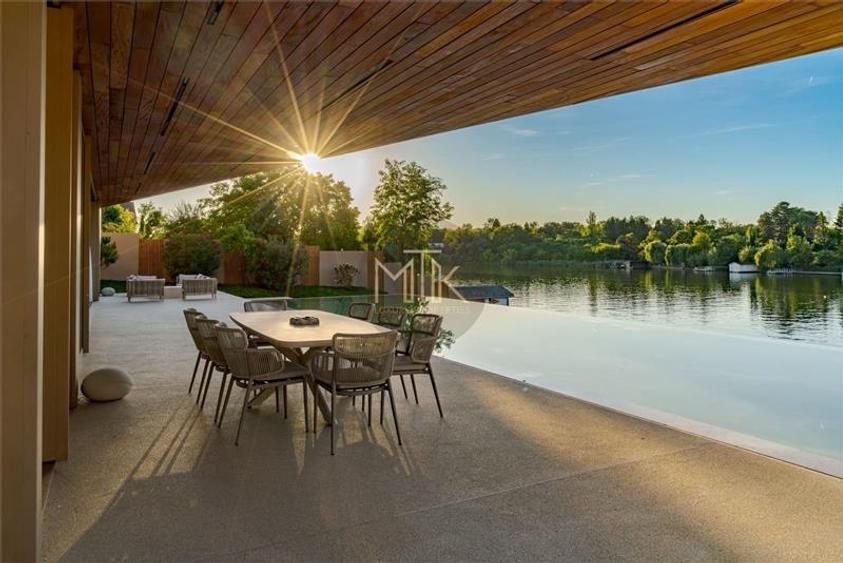 Casă individuală cu 7 camere cu Piscina în Ghermănești
