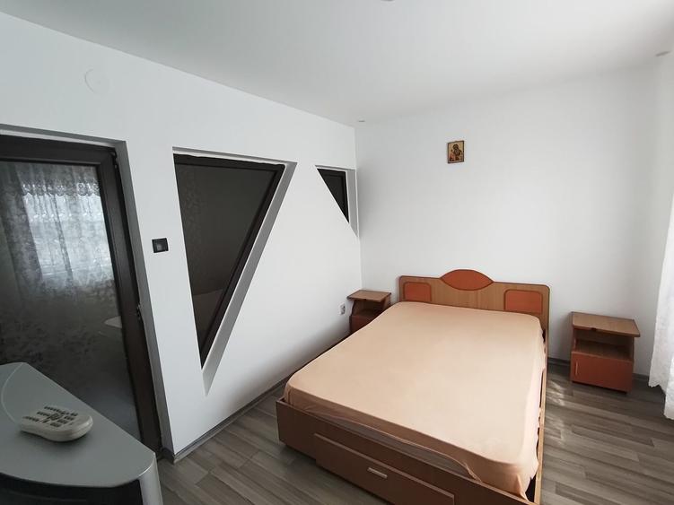 Apartament cu 2 camere decomandat în Ceardac