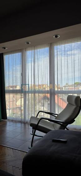 Apartament cu 2 camere semidecomandat, mobilat în Aradului