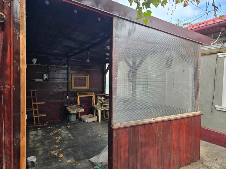 Casă individuală cu 3 camere cu Teren 330 Mp în Km 4-5