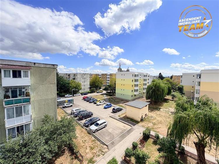 Apartament cu 2 camere semidecomandat, mobilat în Ciucului