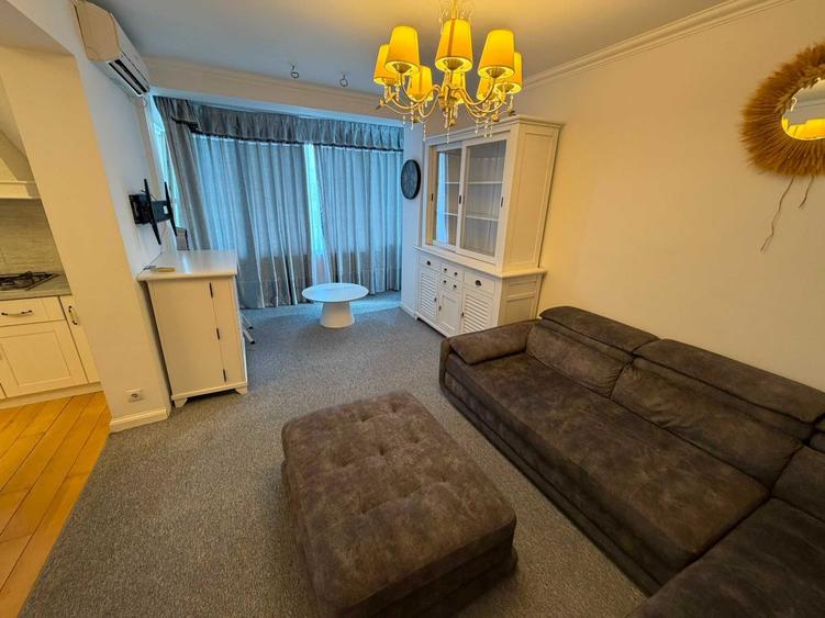 Apartament cu 3 camere decomandat în Dacia