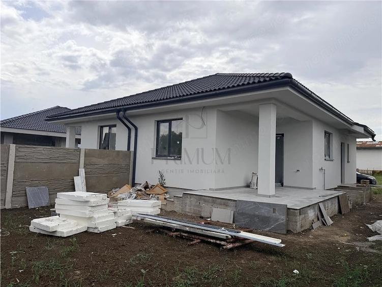 Albina - Duplex toate utilitatile - llanga asfalt - 1