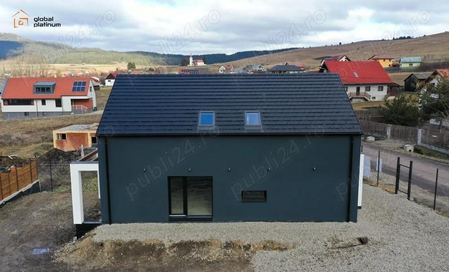 Casă cu 4 camere cu Teren 670 Mp în Leliceni