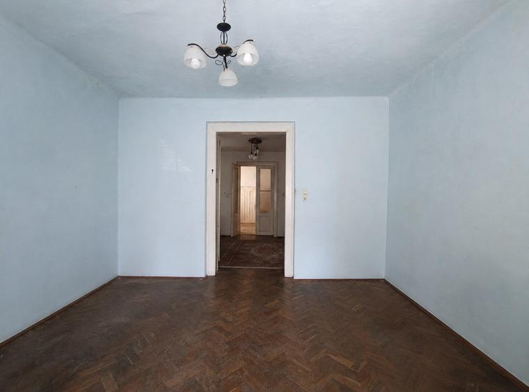 Casă individuală cu 3 camere cu Teren 601 Mp în Gruia