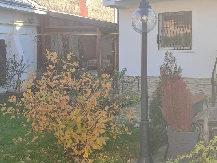 Casă cu 5 camere cu Canalizare în Tătărași