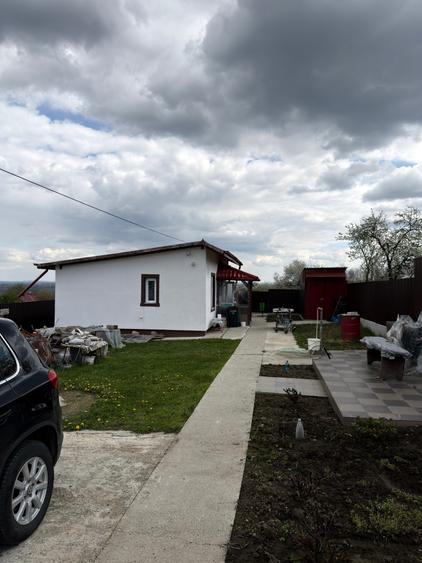 Casă individuală cu 2 camere cu Teren 1100 Mp în Central