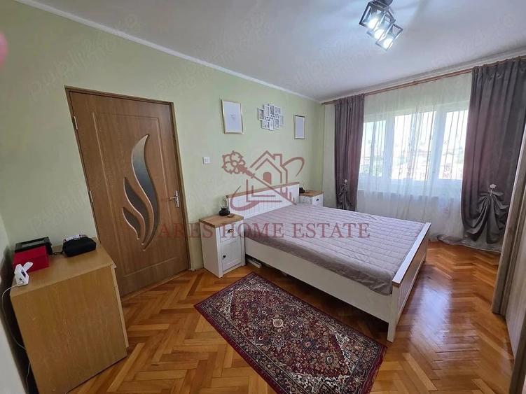 Apartament cu 3 camere semidecomandat în Gheorghe Lazăr