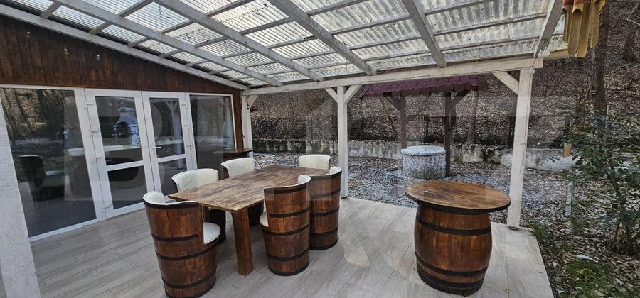 Casă individuală cu 4 camere cu Teren 750 Mp în Hunedoara