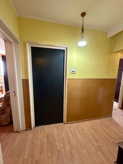 Apartament cu 3 camere decomandat în Prelungirea Ghencea