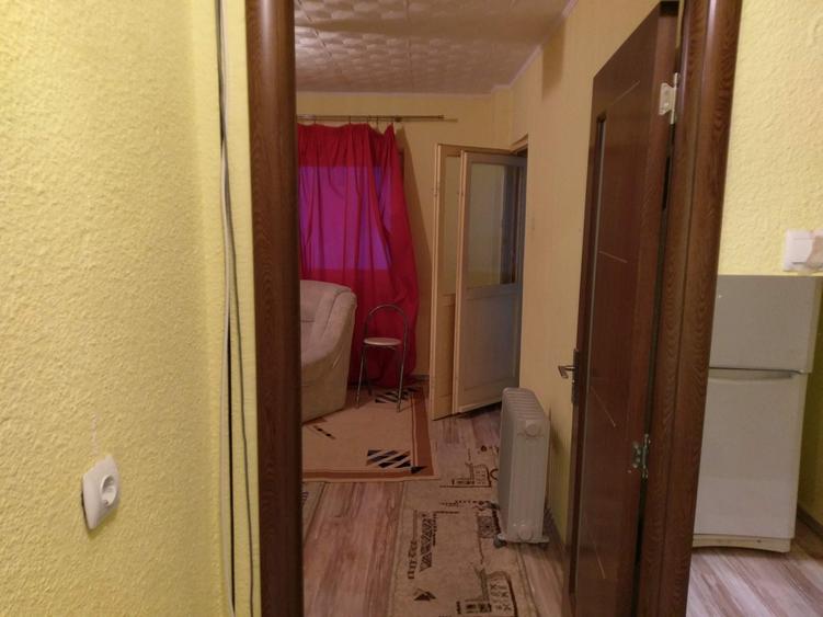 Garsonieră decomandată în Uiești