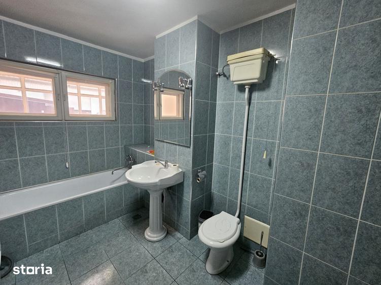 Casă cu 6 camere cu Teren 250 Mp în Gheorgheni