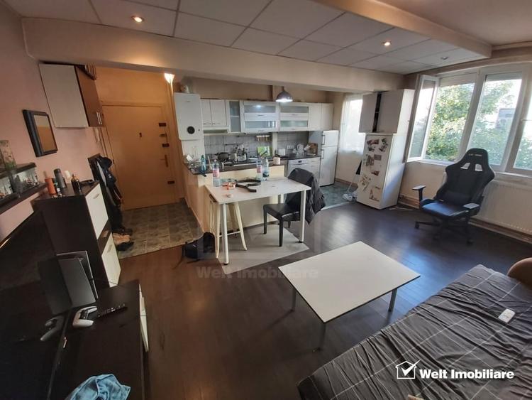 Apartament cu 2 camere semidecomandat, mobilat în Central — fotografia 1