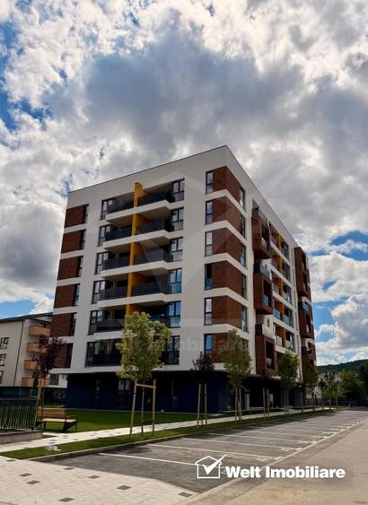 Apartament cu 4 camere semidecomandat în Florești