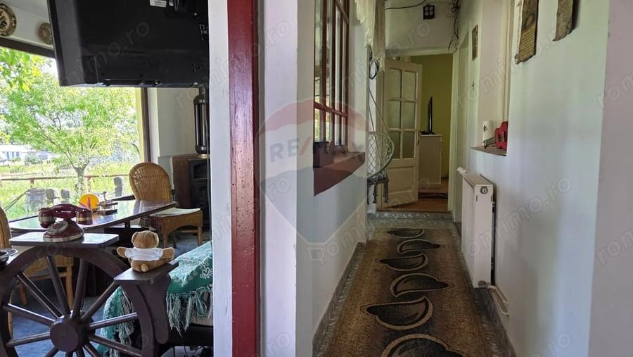 Casă cu 3 camere cu Teren 5800 Mp în Lechința