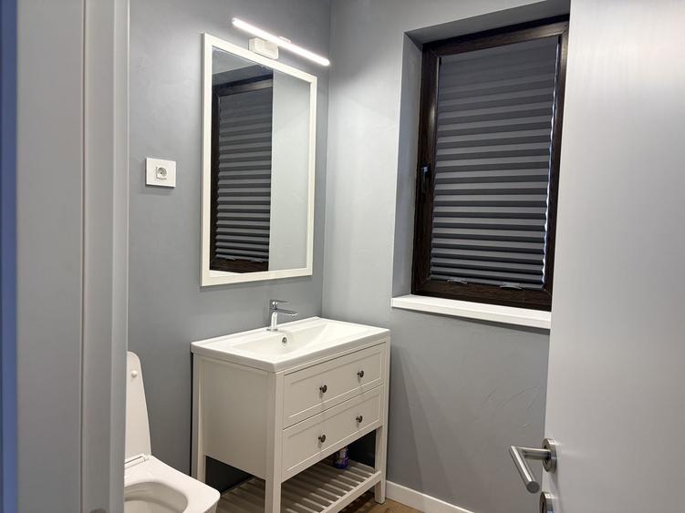 Apartament cu 4 camere decomandat, mobilat în Pipera