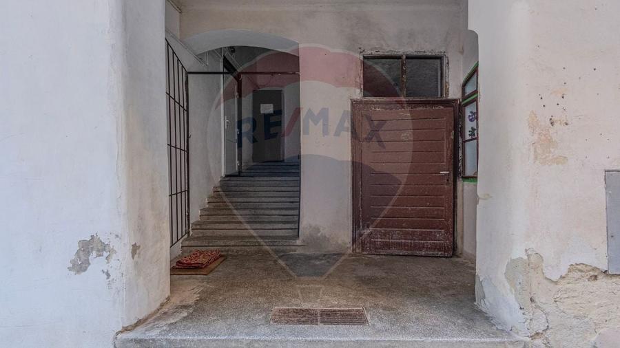 Apartament cu 2 camere, mobilat în Centrul Istoric