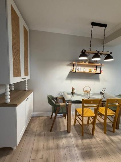 Apartament cu 2 camere decomandat, mobilat în Central