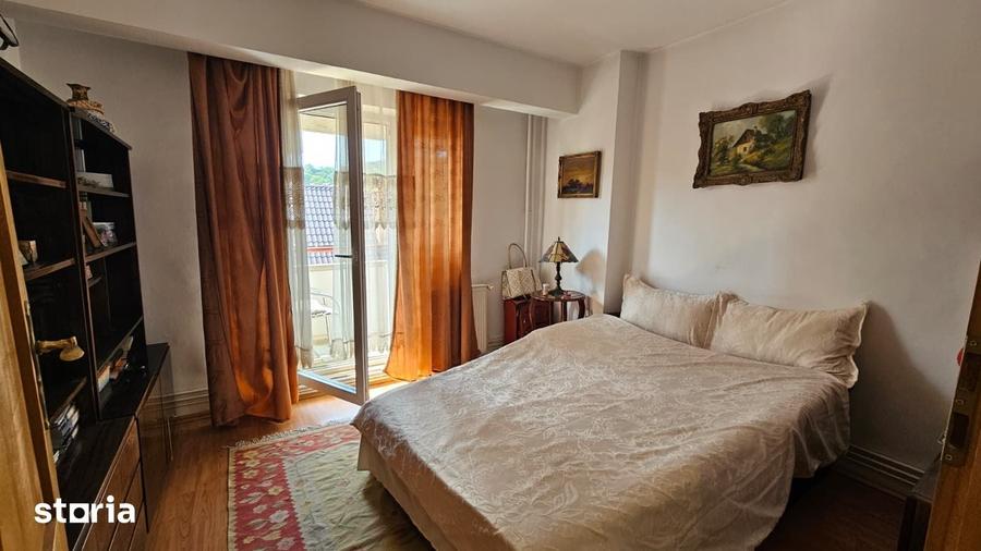 Apartament 3 camere Centrul Civic-Toamnei,decomandat,liber,155000 Euro - 2