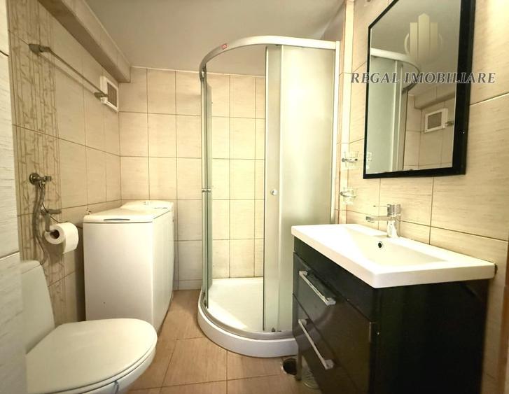 Apartament cu 2 camere semidecomandat, mobilat în Universitate