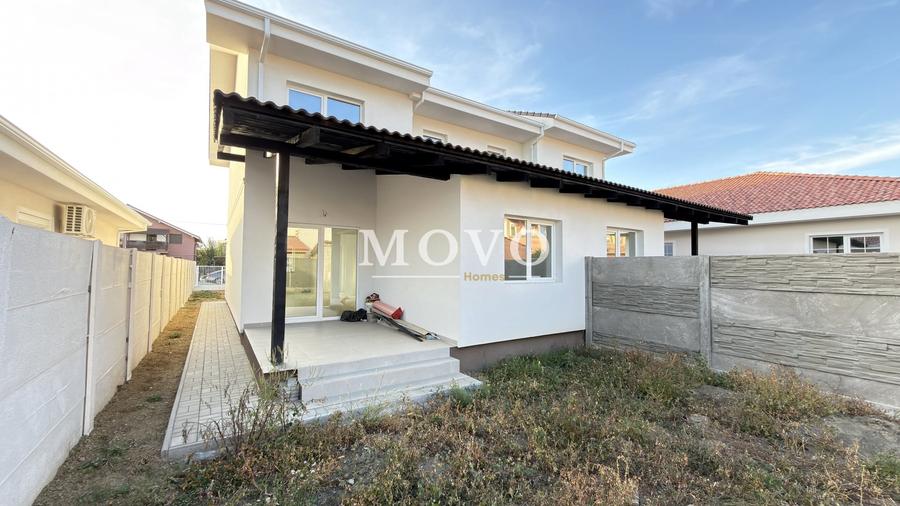 Duplex cu 4 camere cu Canalizare în Moșnița Nouă