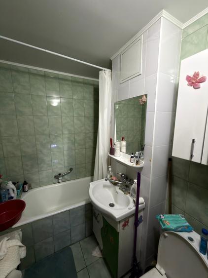 Garsonieră decomandată în Central