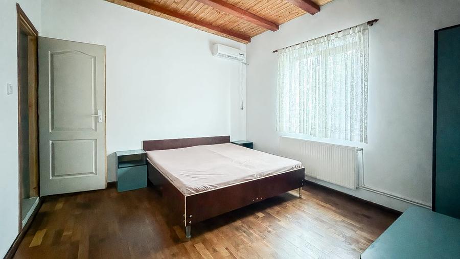 Casă individuală cu 22 camere cu Canalizare în Eforie Nord