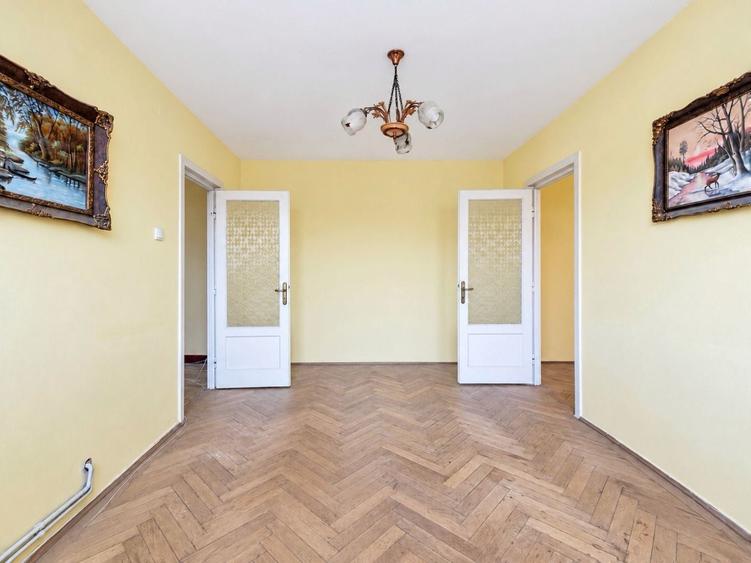 Apartament cu 2 camere semidecomandat în Centru Vechi