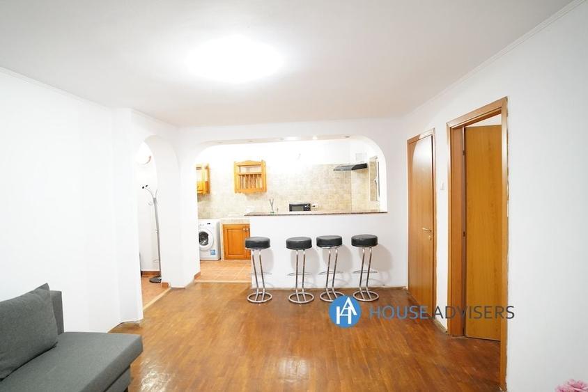 Apartament cu 3 camere, mobilat în Romană