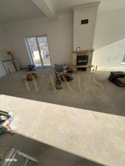 Casă cu 4 camere cu Teren 5.5 Mp în Central