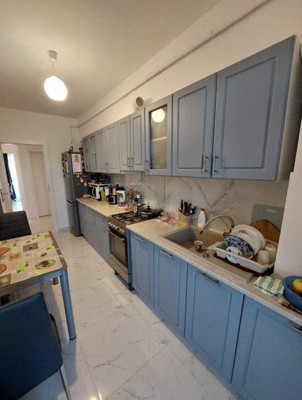 Apartament cu 3 camere decomandat în Păcurari