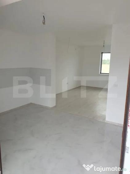 Casă cu 4 camere cu Teren 532 Mp în Remetea Mare