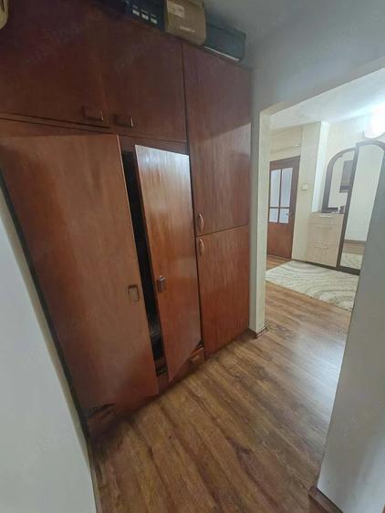 Apartament cu 2 camere decomandat în Piața Centrală