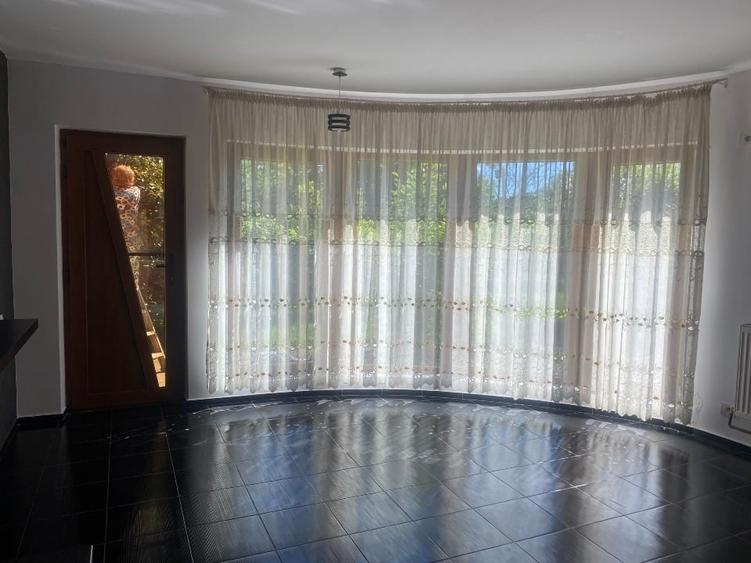Casă individuală cu 5 camere cu Canalizare în Șoldanu
