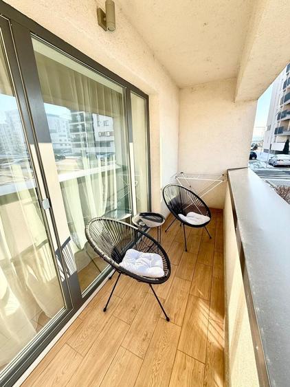 Apartament cu 3 camere decomandat în Exterior Vest