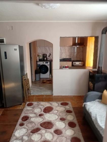 Casă cu 2 camere în Central