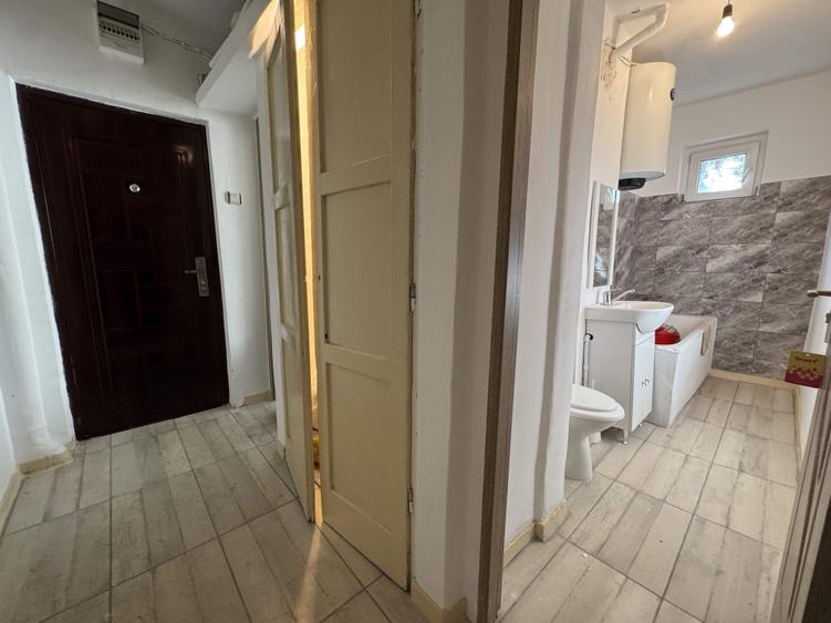 Apartament cu 2 camere semidecomandat în Central